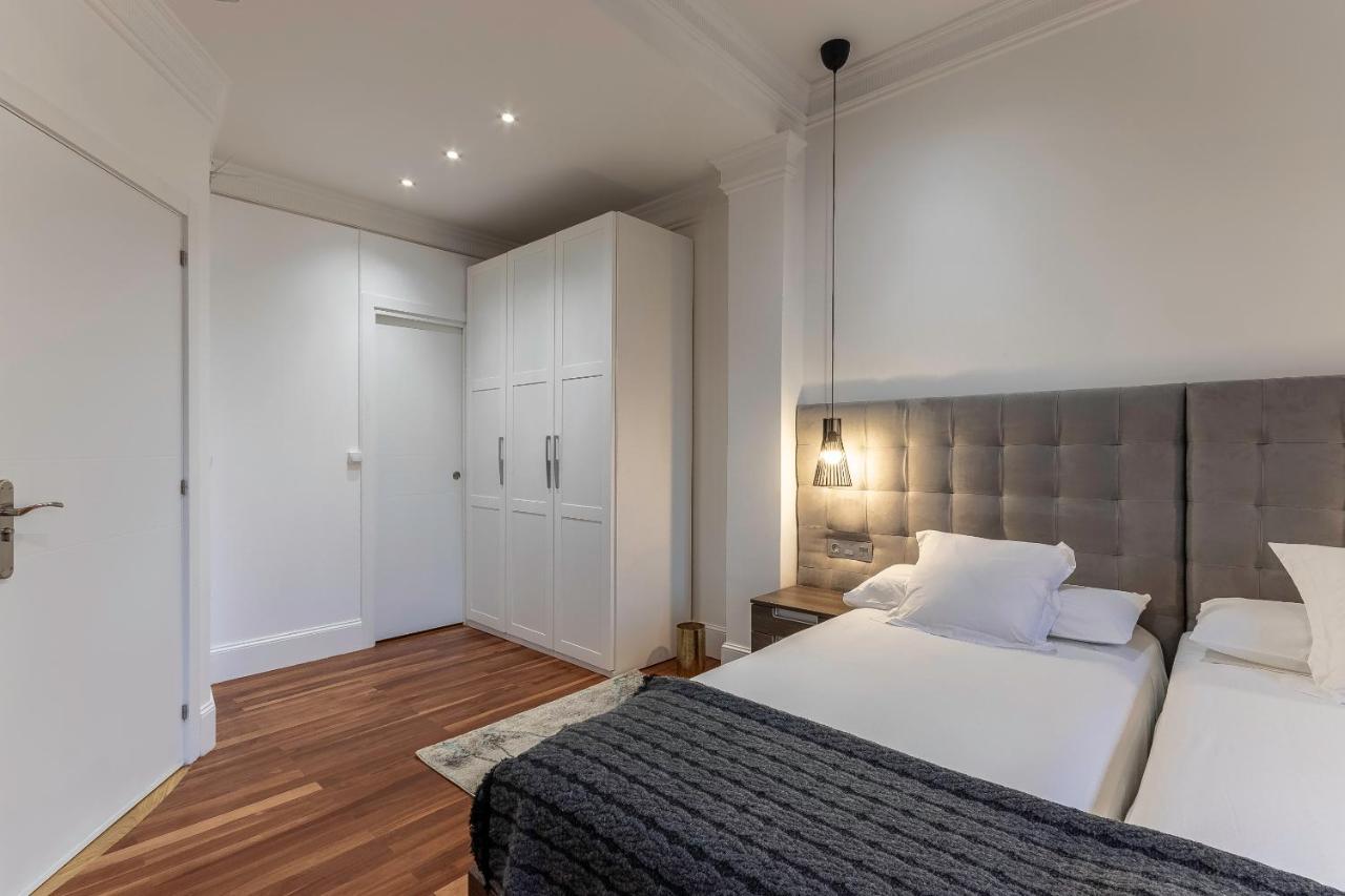 Habitaciones Apartamento B&B Plaza Nueva 8 毕尔巴鄂 外观 照片